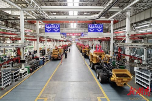 工程機械產(chǎn)業(yè),攀高向新立標桿